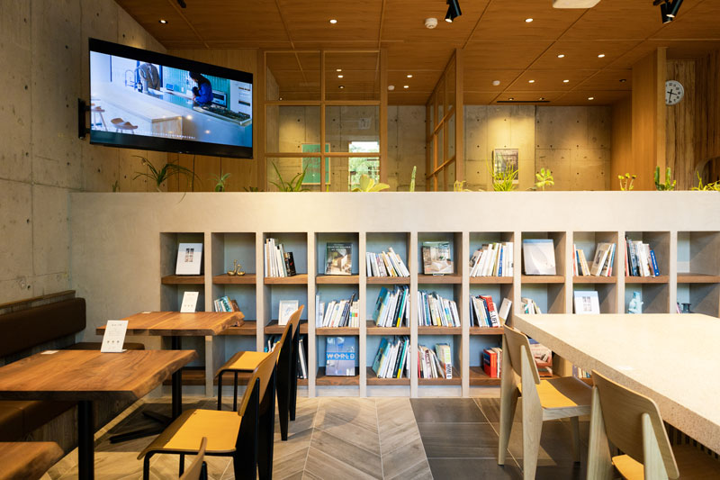 「Standard Cafe & Gallery」