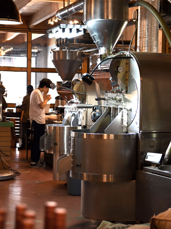 「タカムラ ワイン＆コーヒーロースターズ」